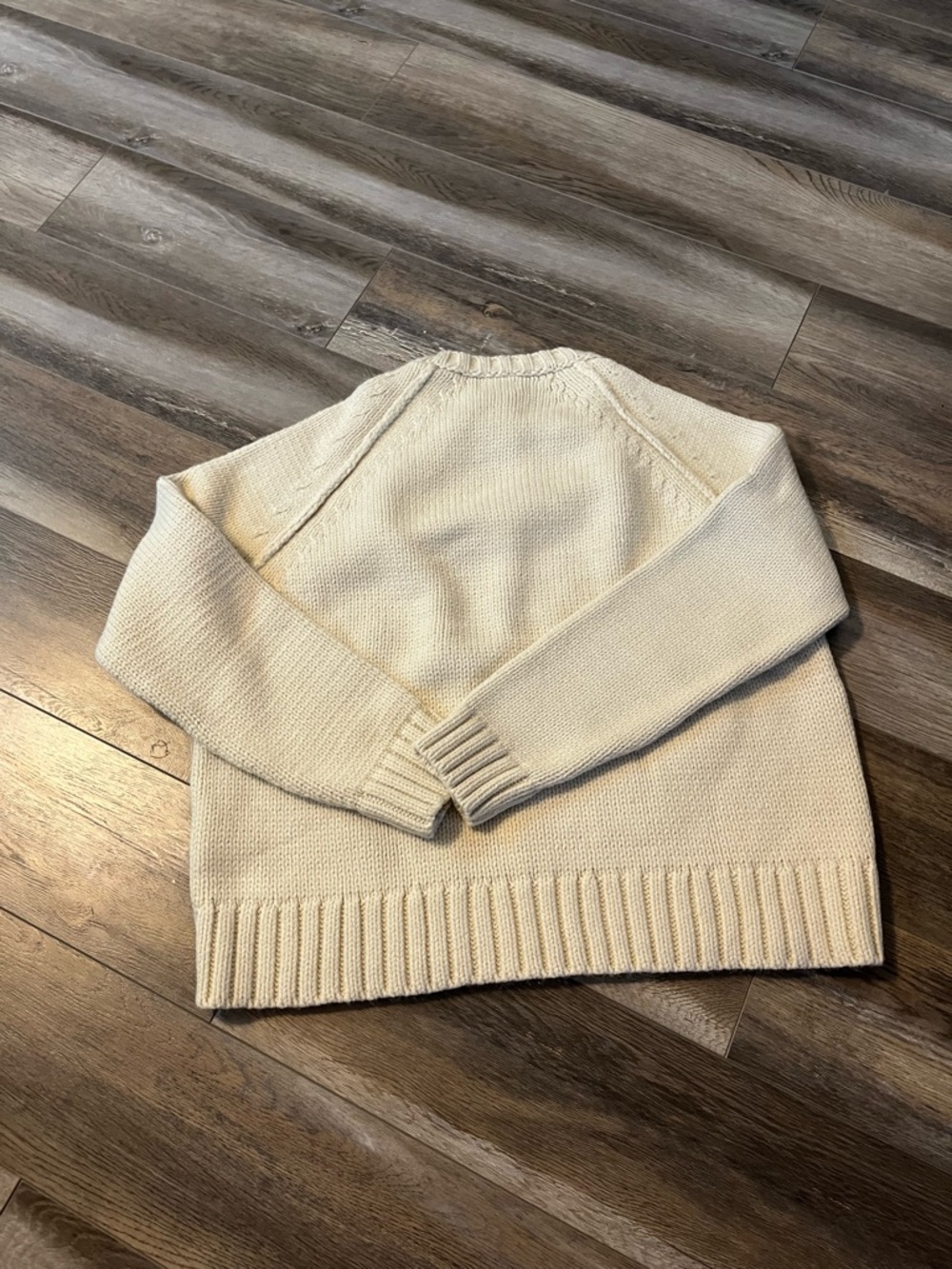 H&M Cream Raglan-Sleeved Sweater - Picture 5 of 8